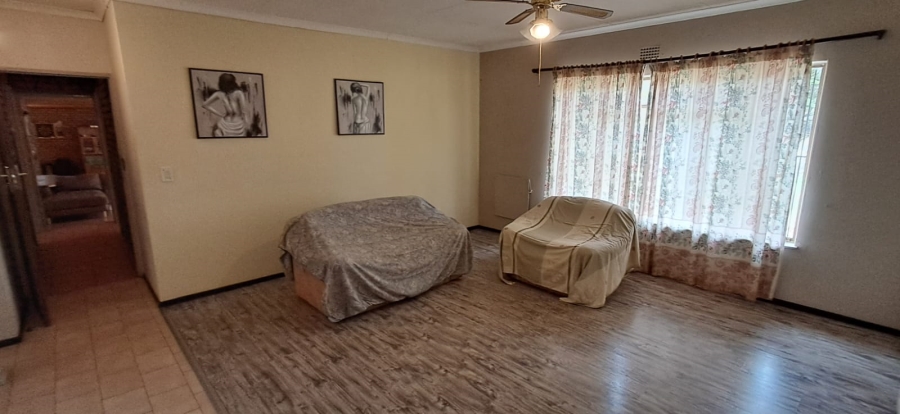 8 Bedroom Property for Sale in Magaliesburg Gauteng