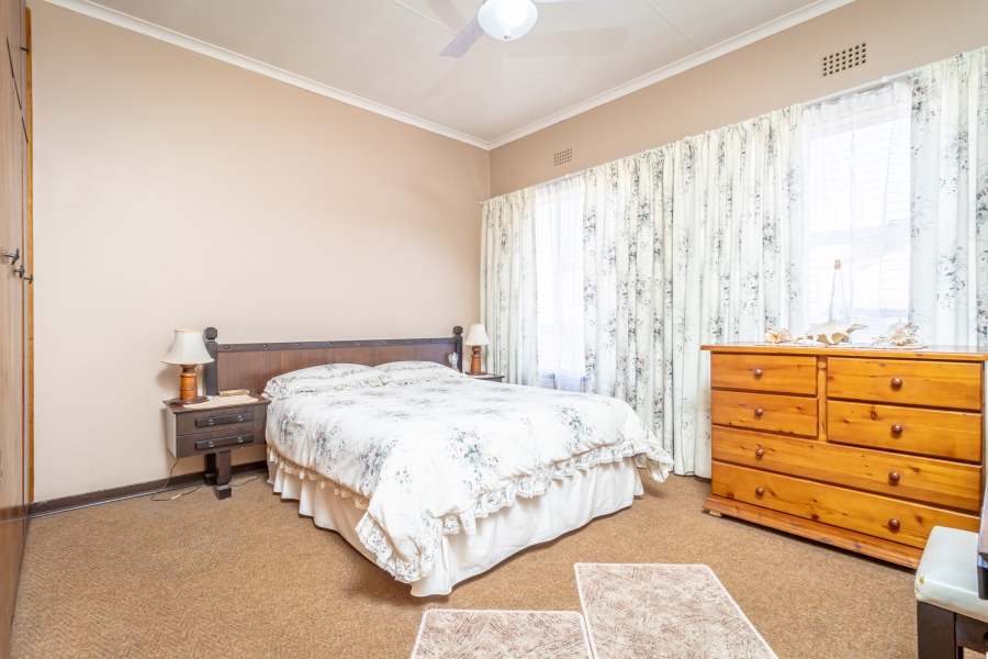 2 Bedroom Property for Sale in Greenhills Gauteng