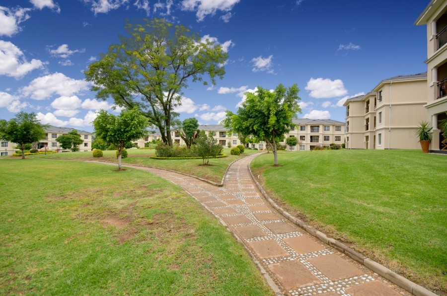 2 Bedroom Property for Sale in Broadacres Gauteng