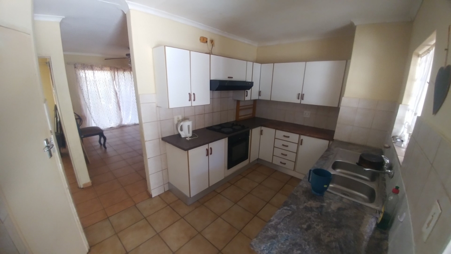 3 Bedroom Property for Sale in Dorandia Gauteng