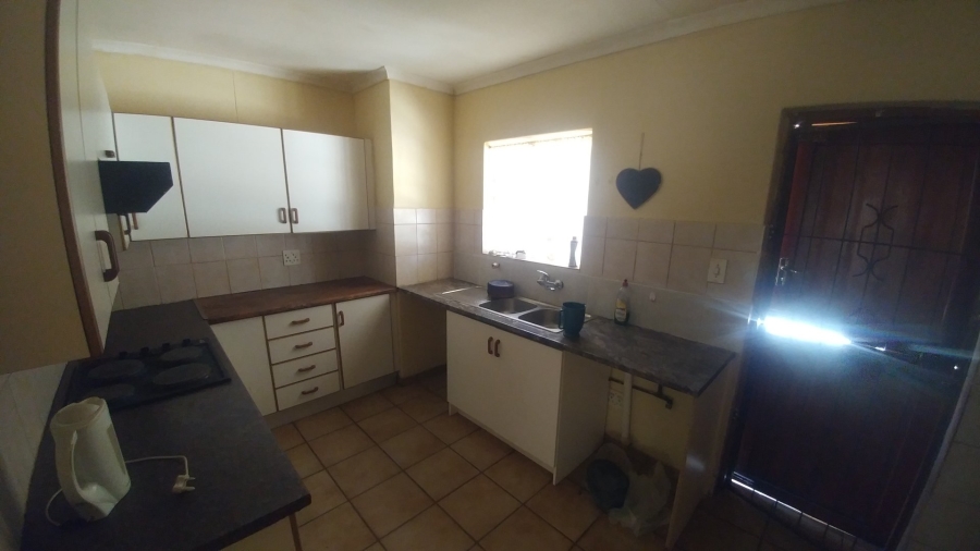 3 Bedroom Property for Sale in Dorandia Gauteng