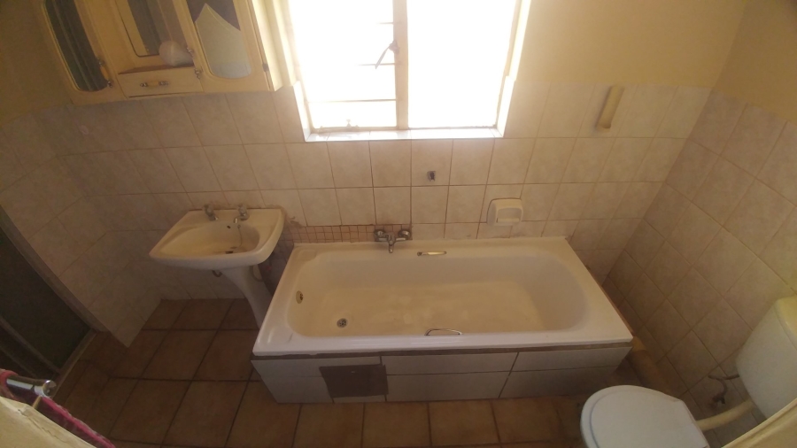 3 Bedroom Property for Sale in Dorandia Gauteng