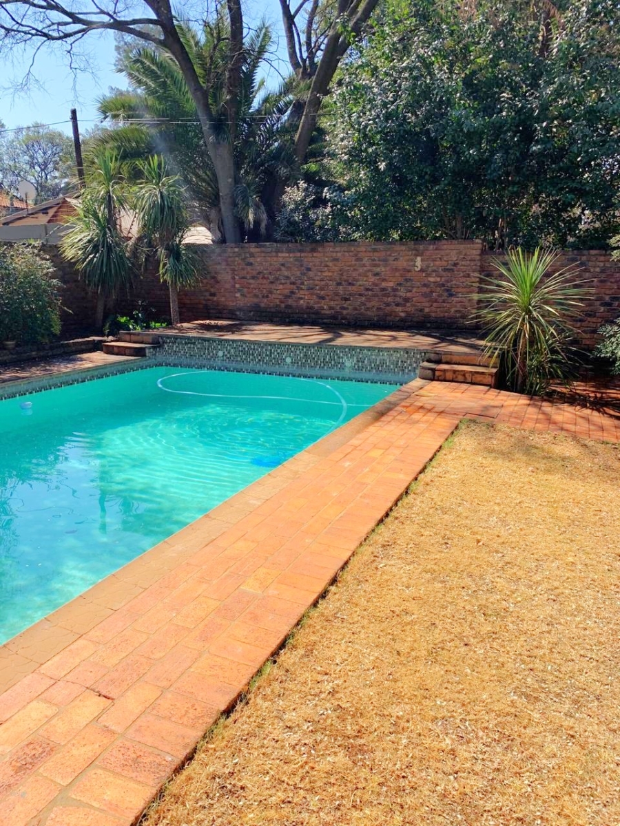 5 Bedroom Property for Sale in Doringkloof Gauteng