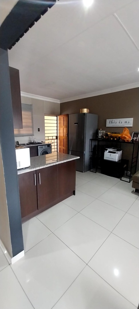 2 Bedroom Property for Sale in Winchester Hills Gauteng