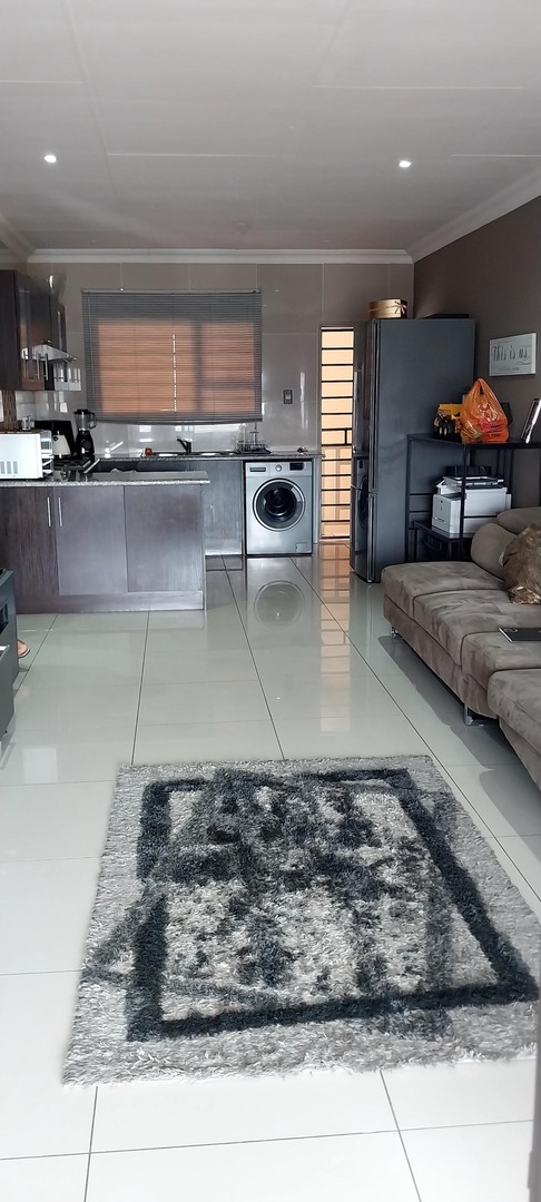 2 Bedroom Property for Sale in Winchester Hills Gauteng