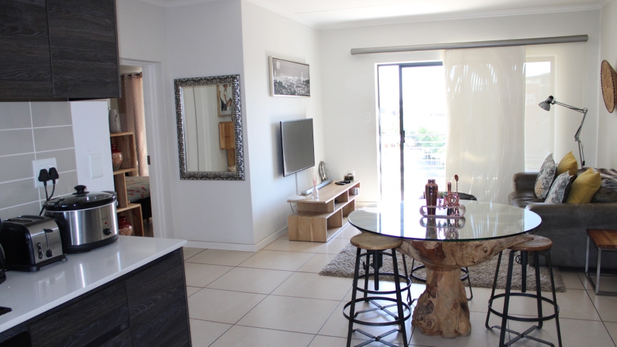 To Let 2 Bedroom Property for Rent in Fourways Gauteng