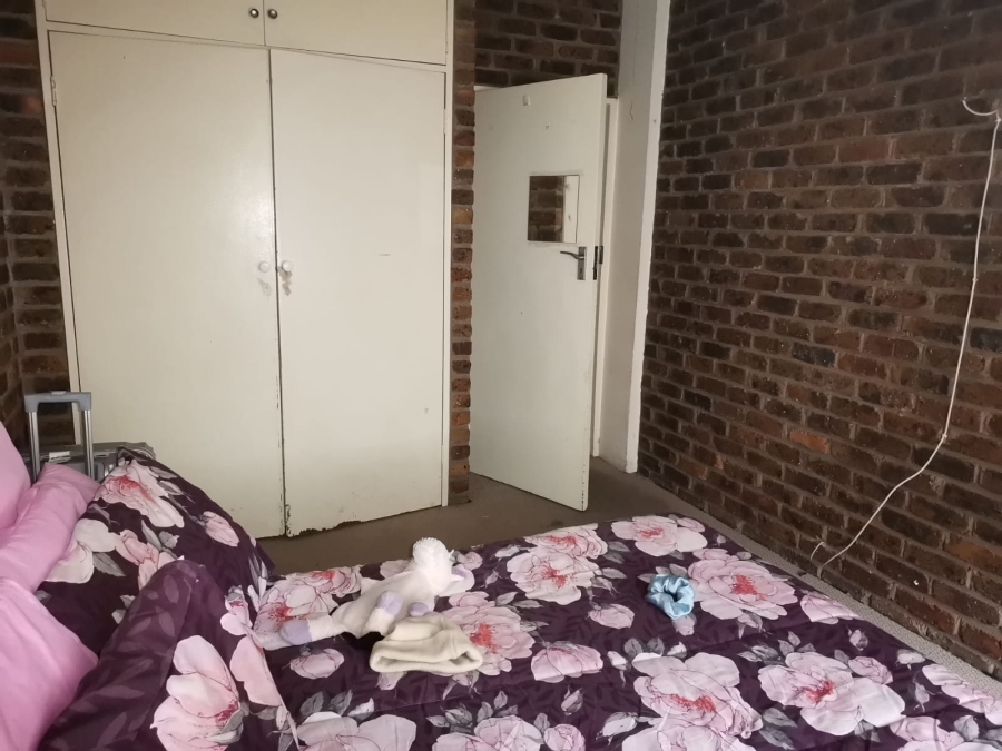 2 Bedroom Property for Sale in Gezina Gauteng