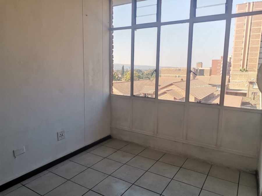 1 Bedroom Property for Sale in Gezina Gauteng