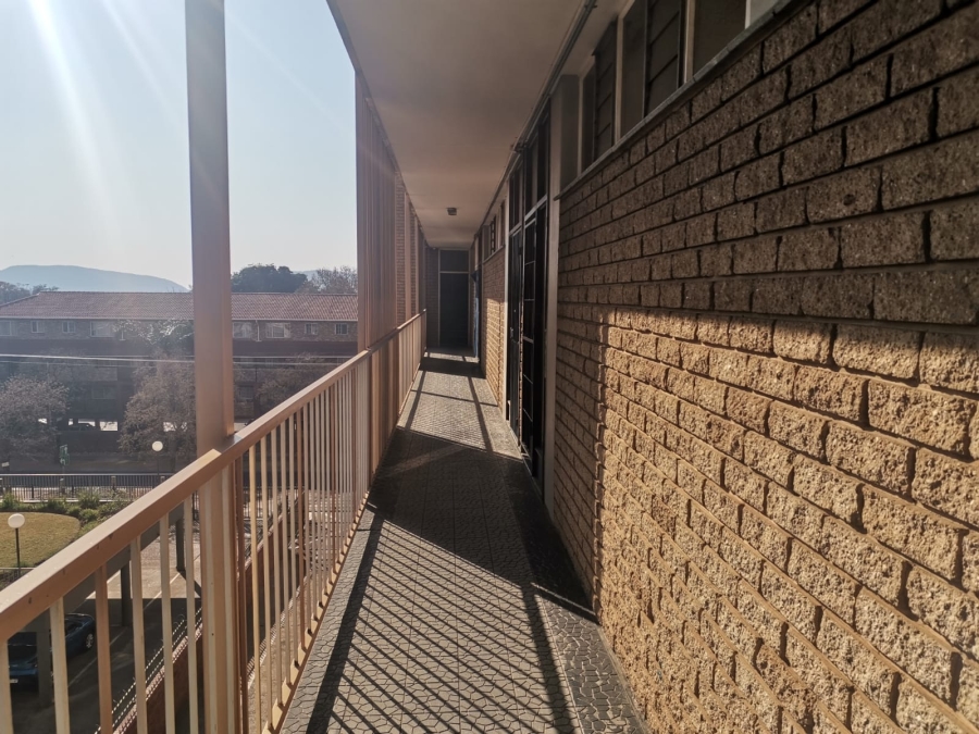 1 Bedroom Property for Sale in Gezina Gauteng