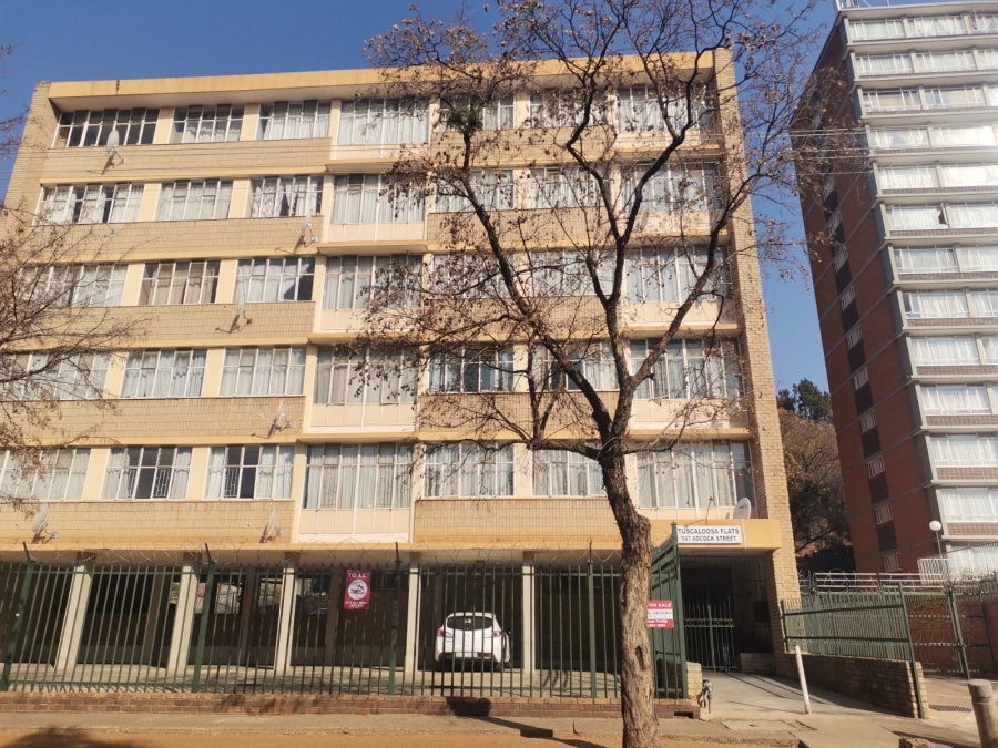 1 Bedroom Property for Sale in Gezina Gauteng