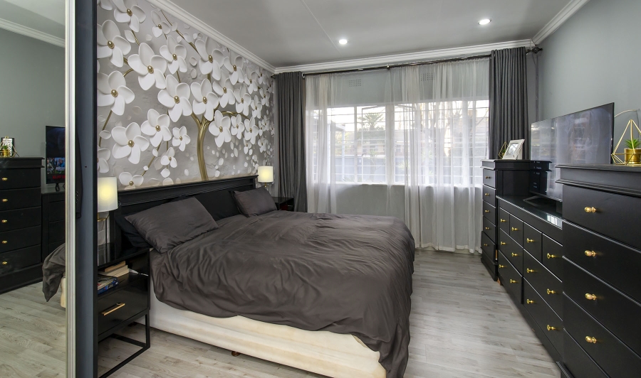 4 Bedroom Property for Sale in Kensington Gauteng