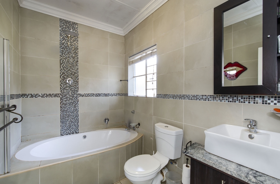 4 Bedroom Property for Sale in Kensington Gauteng