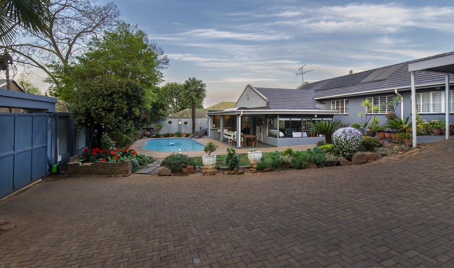 4 Bedroom Property for Sale in Kensington Gauteng