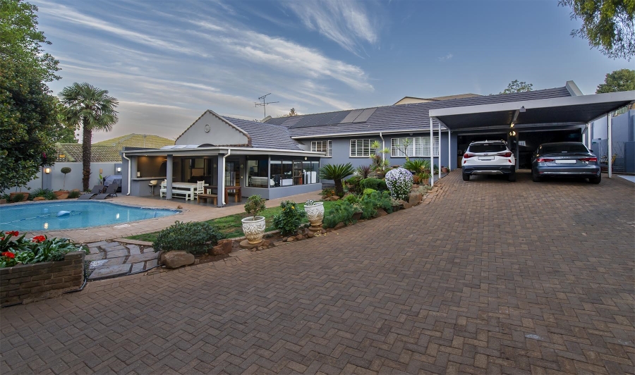 4 Bedroom Property for Sale in Kensington Gauteng