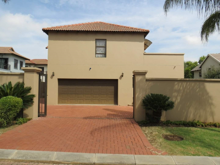 4 Bedroom Property for Sale in Greenstone Hill Gauteng