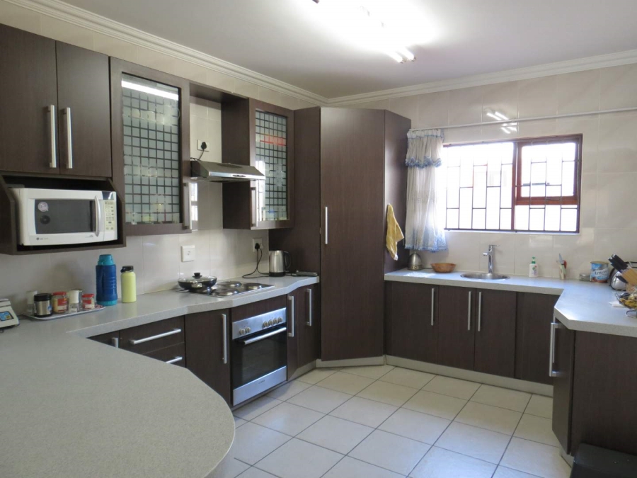 4 Bedroom Property for Sale in Greenstone Hill Gauteng