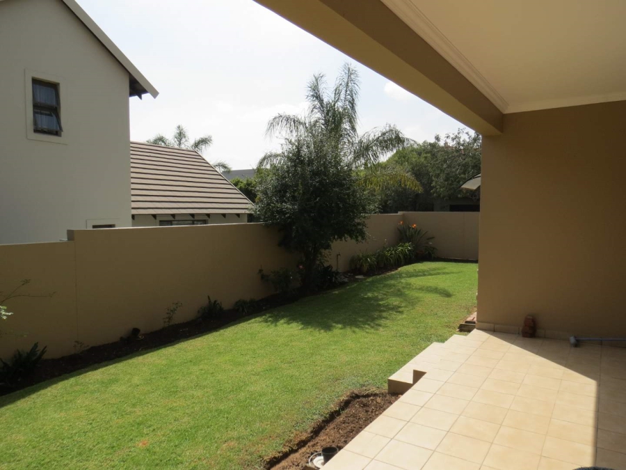 4 Bedroom Property for Sale in Greenstone Hill Gauteng