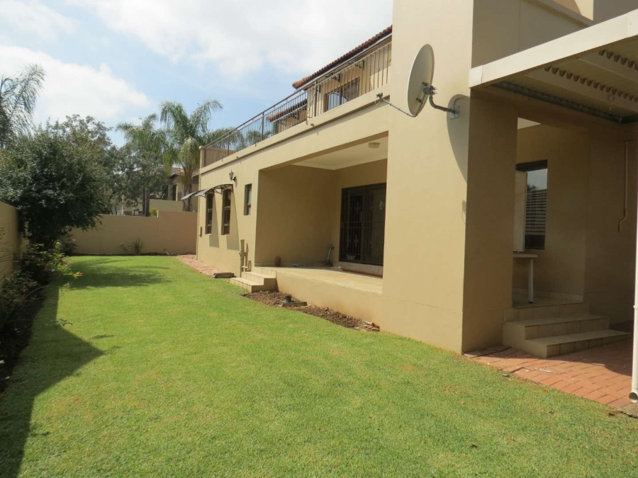 4 Bedroom Property for Sale in Greenstone Hill Gauteng