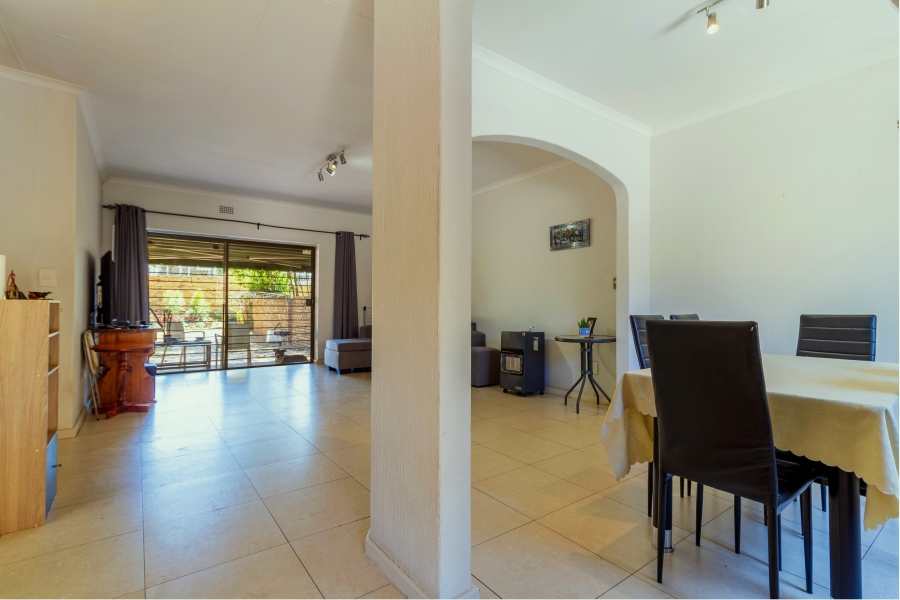 2 Bedroom Property for Sale in Sandown Gauteng