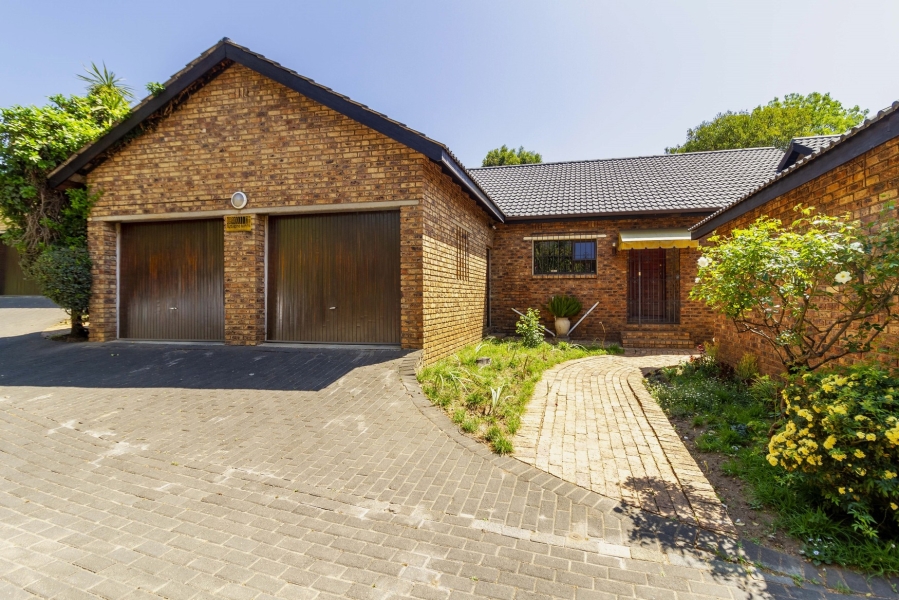 2 Bedroom Property for Sale in Sandown Gauteng