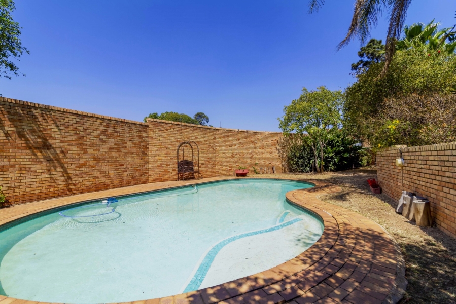 2 Bedroom Property for Sale in Sandown Gauteng