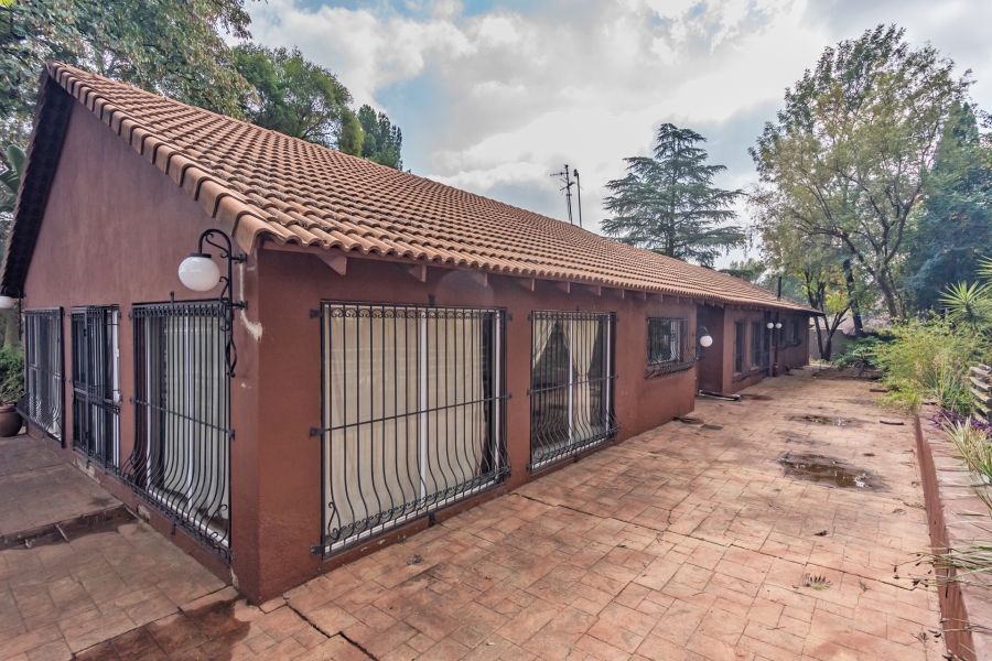 3 Bedroom Property for Sale in Glen Austin Gauteng