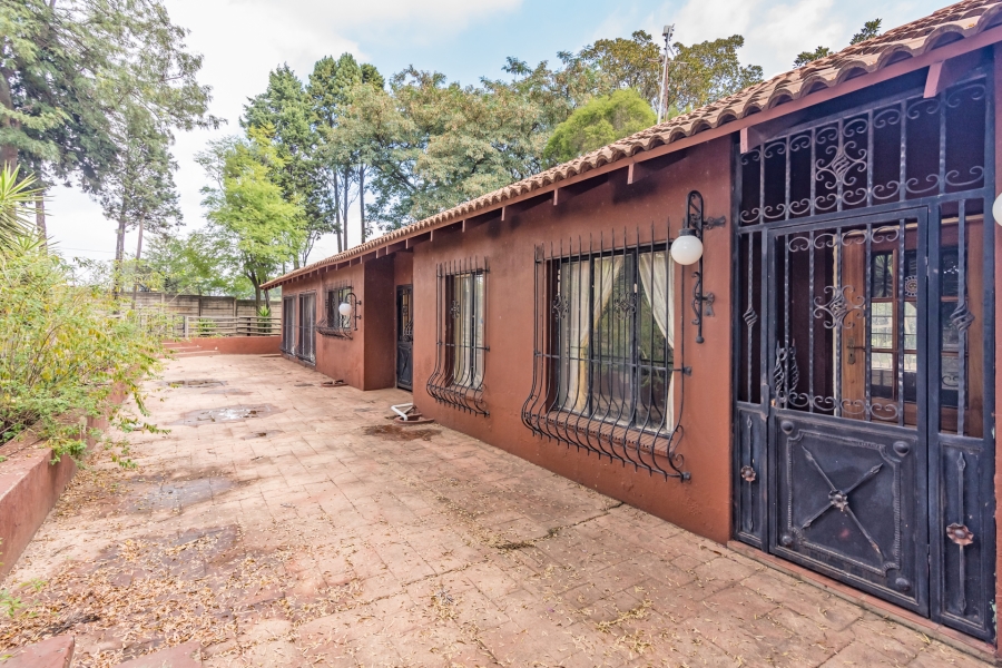 3 Bedroom Property for Sale in Glen Austin Gauteng