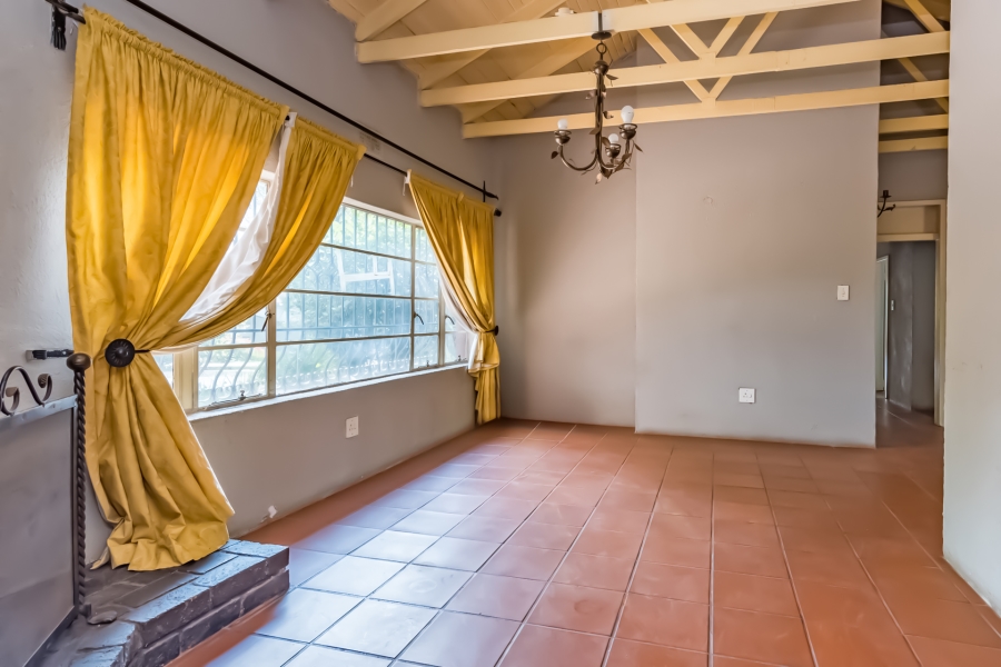 3 Bedroom Property for Sale in Glen Austin Gauteng