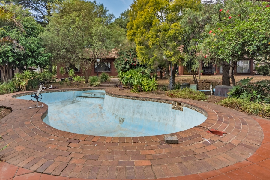 3 Bedroom Property for Sale in Glen Austin Gauteng