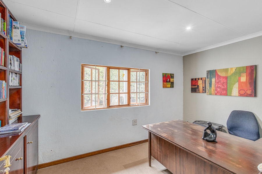 5 Bedroom Property for Sale in Chartwell Gauteng