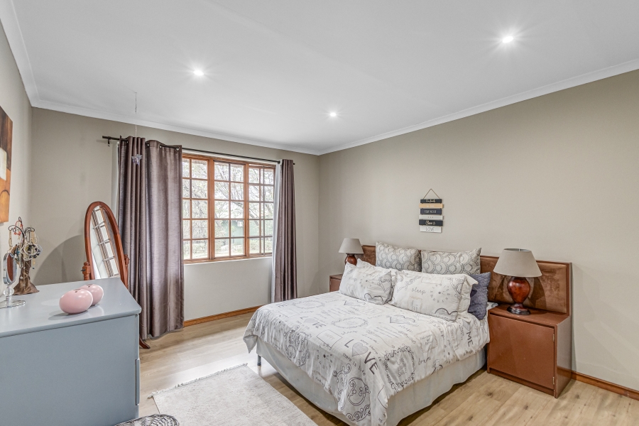 5 Bedroom Property for Sale in Chartwell Gauteng