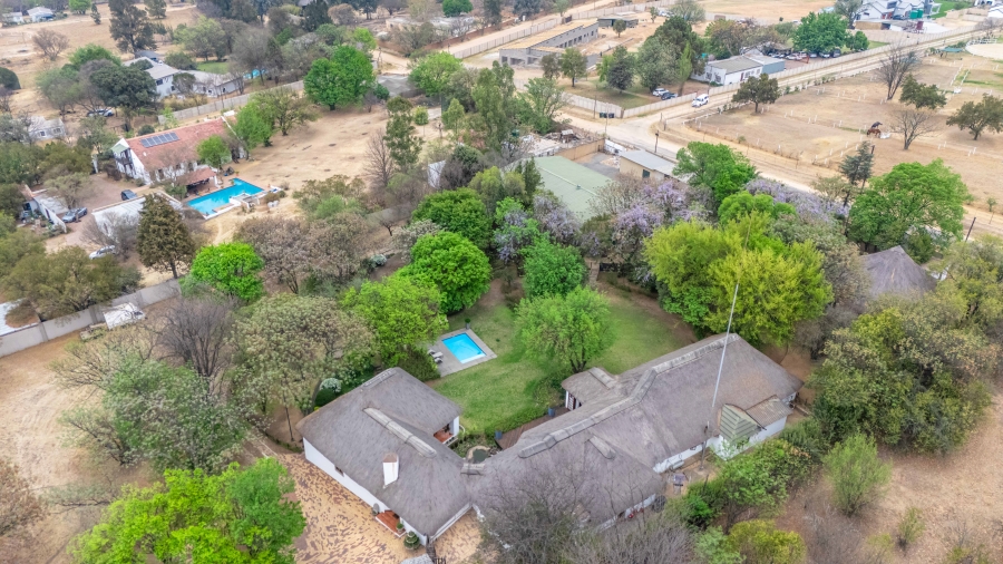 5 Bedroom Property for Sale in Chartwell Gauteng