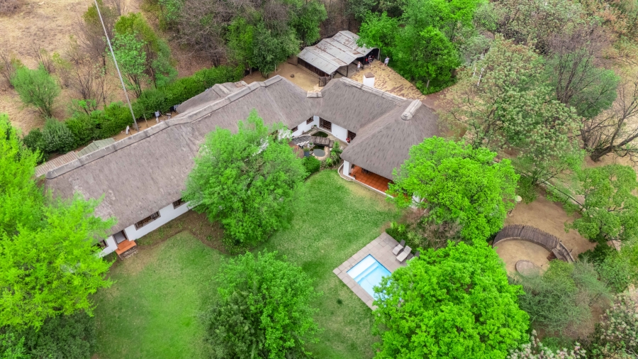 5 Bedroom Property for Sale in Chartwell Gauteng