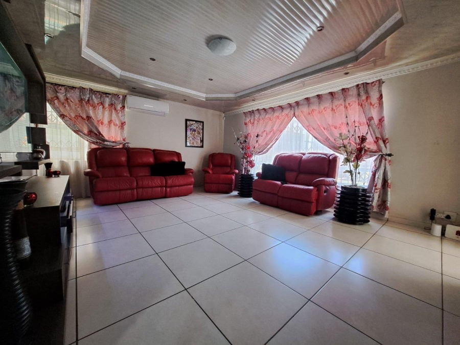 3 Bedroom Property for Sale in Sonland Park Gauteng