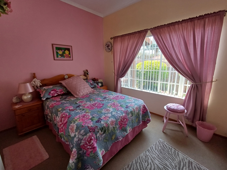 3 Bedroom Property for Sale in Noordheuwel Gauteng