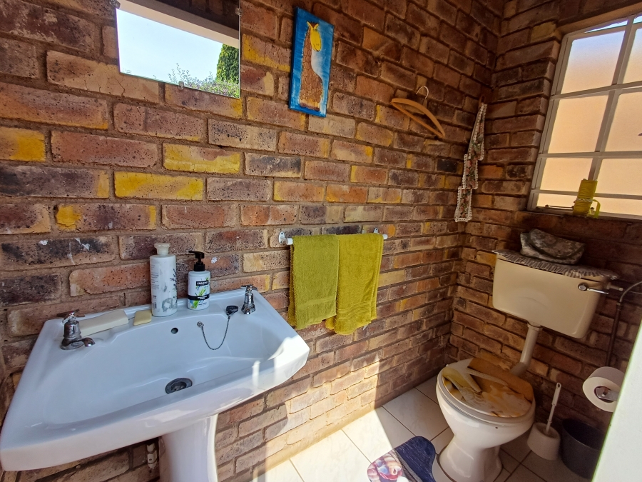 3 Bedroom Property for Sale in Noordheuwel Gauteng