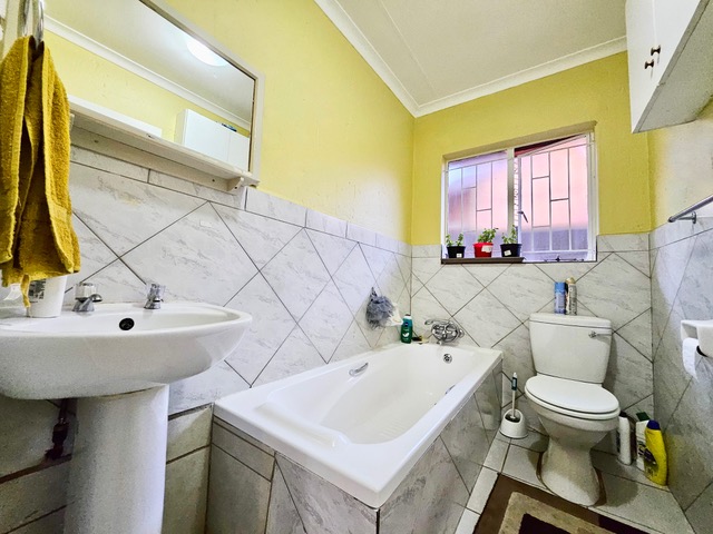 2 Bedroom Property for Sale in Birchleigh Gauteng