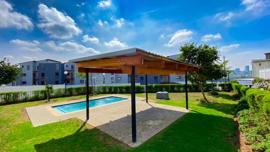 2 Bedroom Property for Sale in Barbeque Downs Gauteng