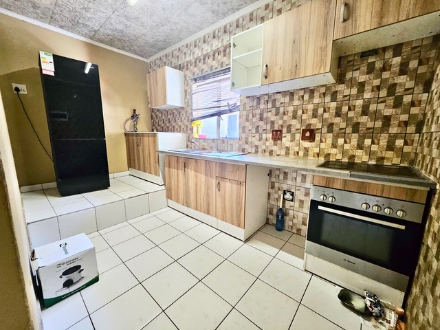 3 Bedroom Property for Sale in Edenvale Central Gauteng