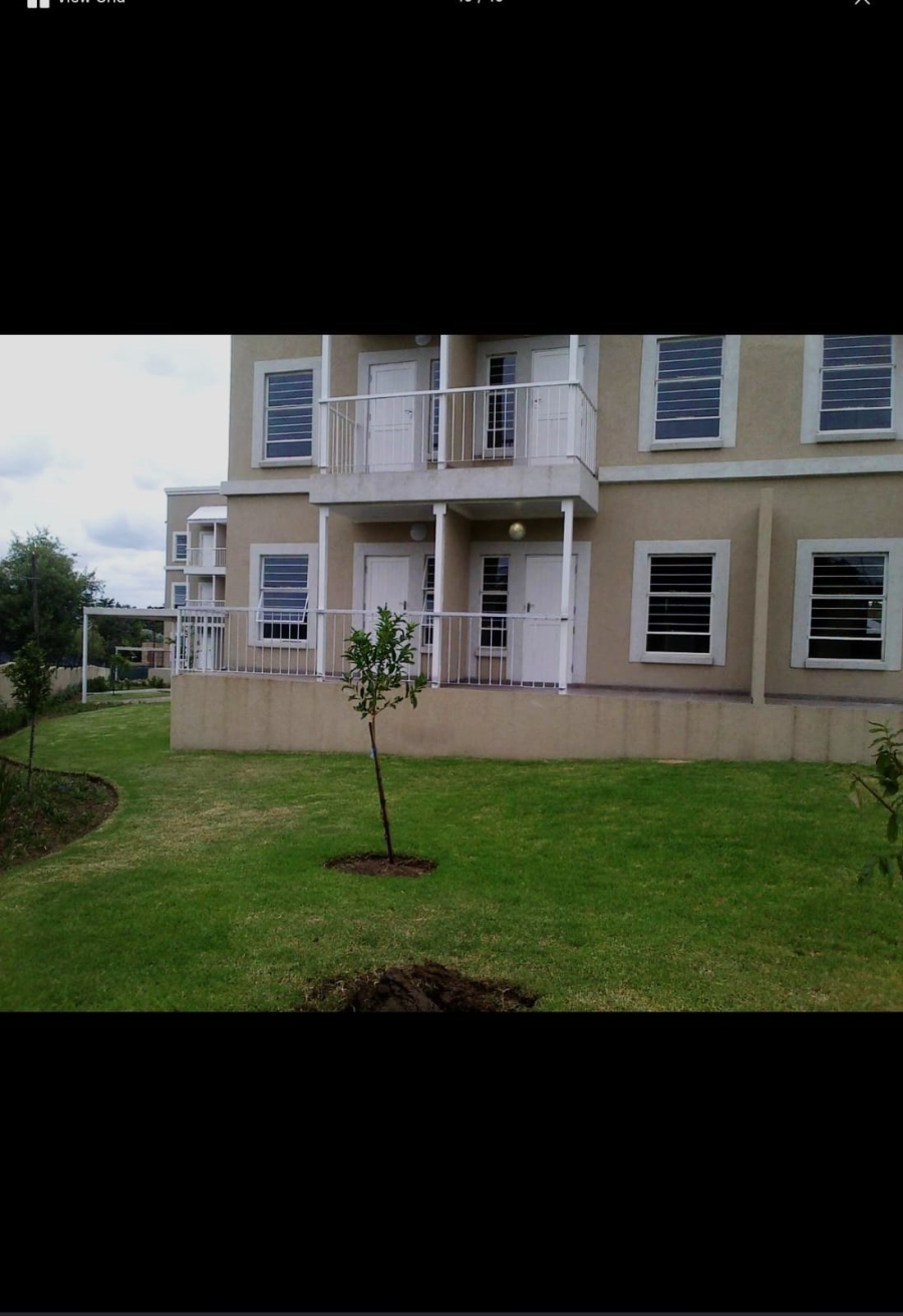 To Let 1 Bedroom Property for Rent in Buccleuch Gauteng