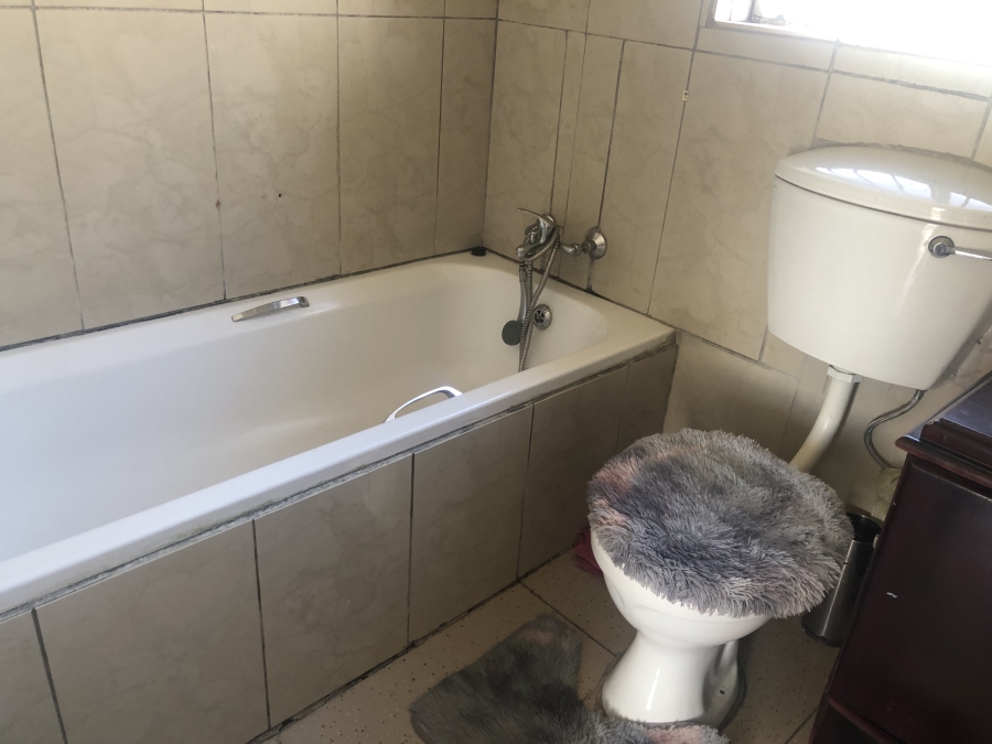 3 Bedroom Property for Sale in Mondeor Gauteng