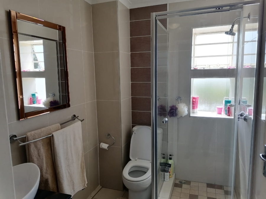 3 Bedroom Property for Sale in Mondeor Gauteng