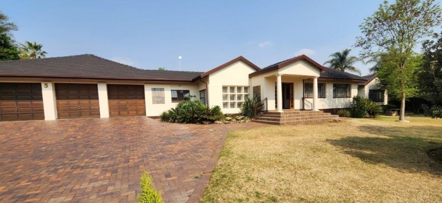 5 Bedroom Property for Sale in Alberante Gauteng