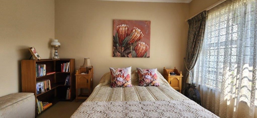 5 Bedroom Property for Sale in Alberante Gauteng