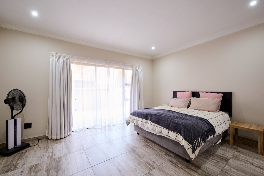 3 Bedroom Property for Sale in Carlswald North Estate Gauteng