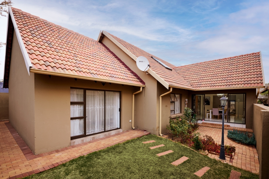 3 Bedroom Property for Sale in Carlswald North Estate Gauteng