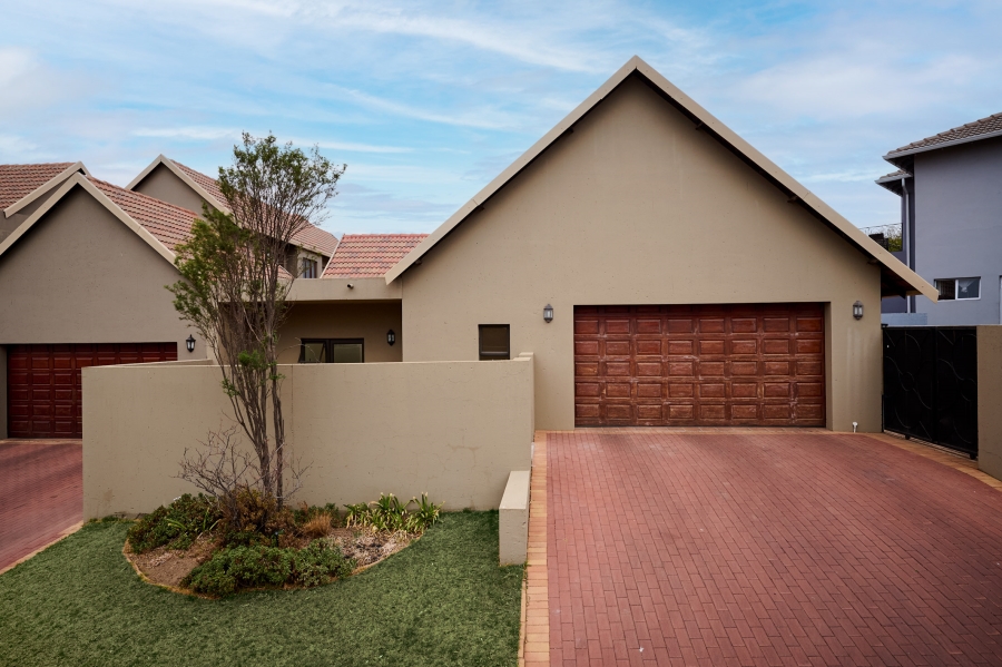 3 Bedroom Property for Sale in Carlswald North Estate Gauteng