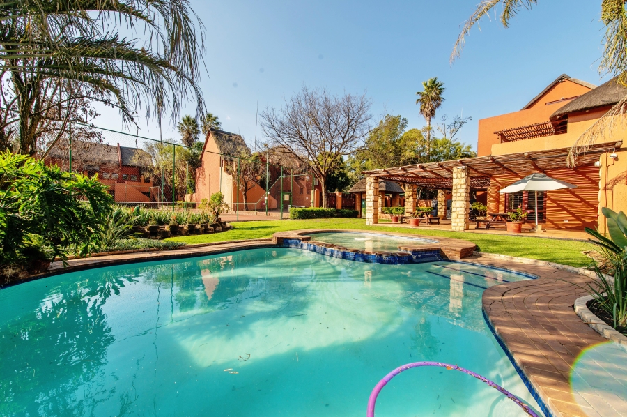 2 Bedroom Property for Sale in Sunninghill Gauteng