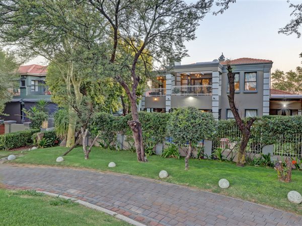 4 Bedroom Property for Sale in Blue Valley Golf Estate Gauteng