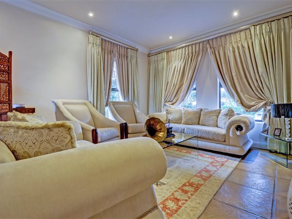 4 Bedroom Property for Sale in Blue Valley Golf Estate Gauteng